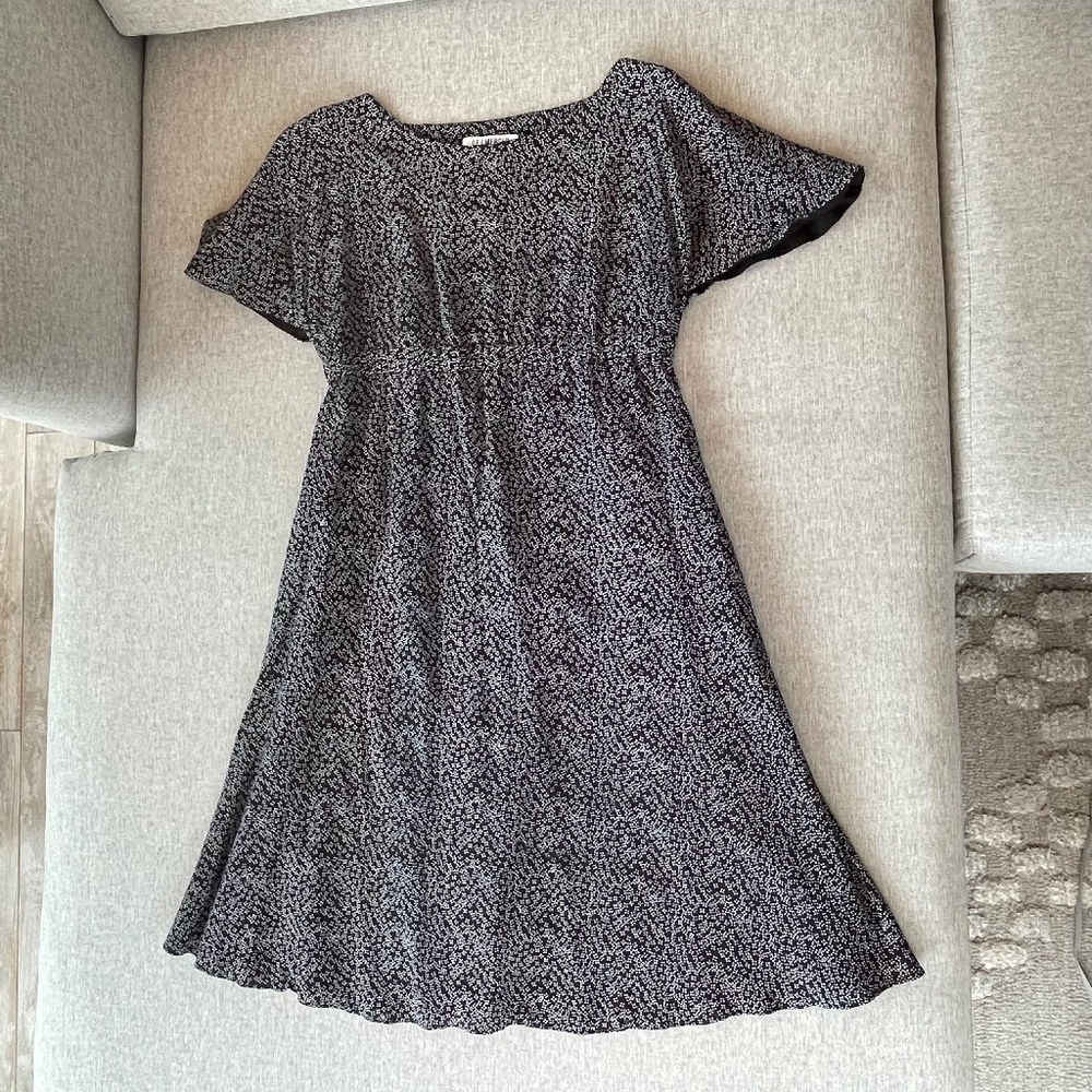 Made in NYC - Fit and Flare Maternity Dress - M